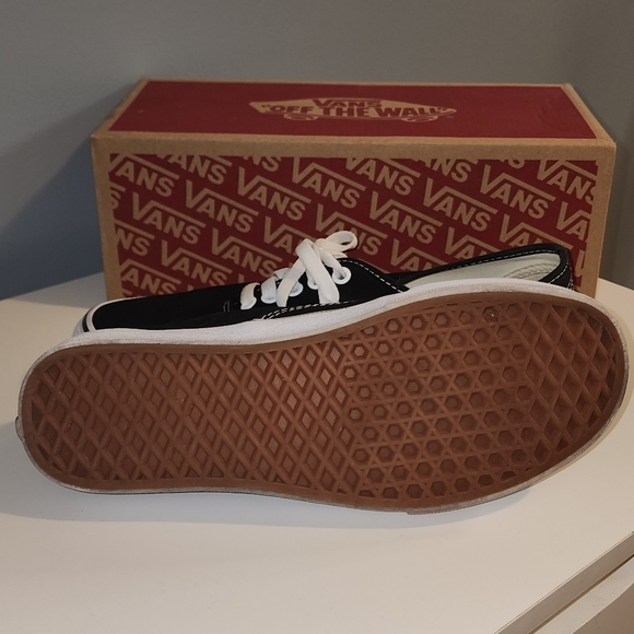 Vans Authentic Black - Womens Size 10/Mens Size 8.5 - Picture 3 of 3